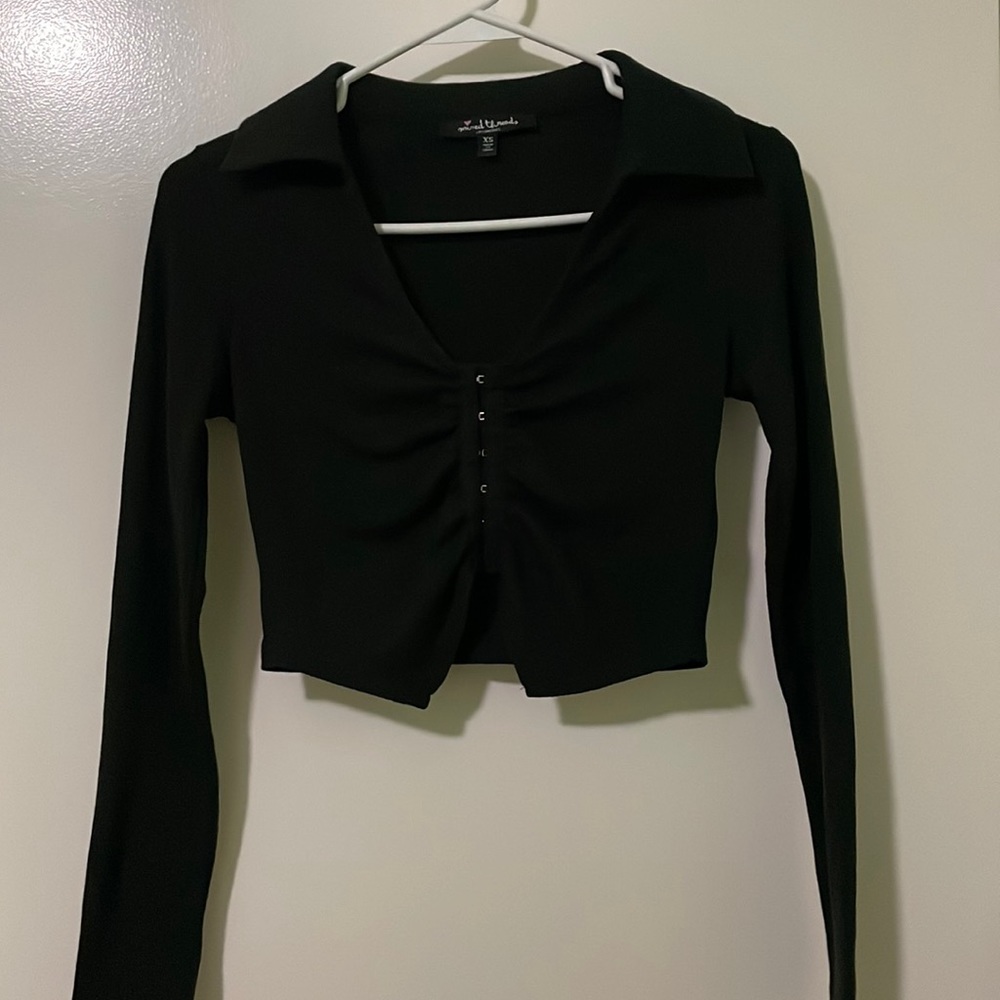 black crop top